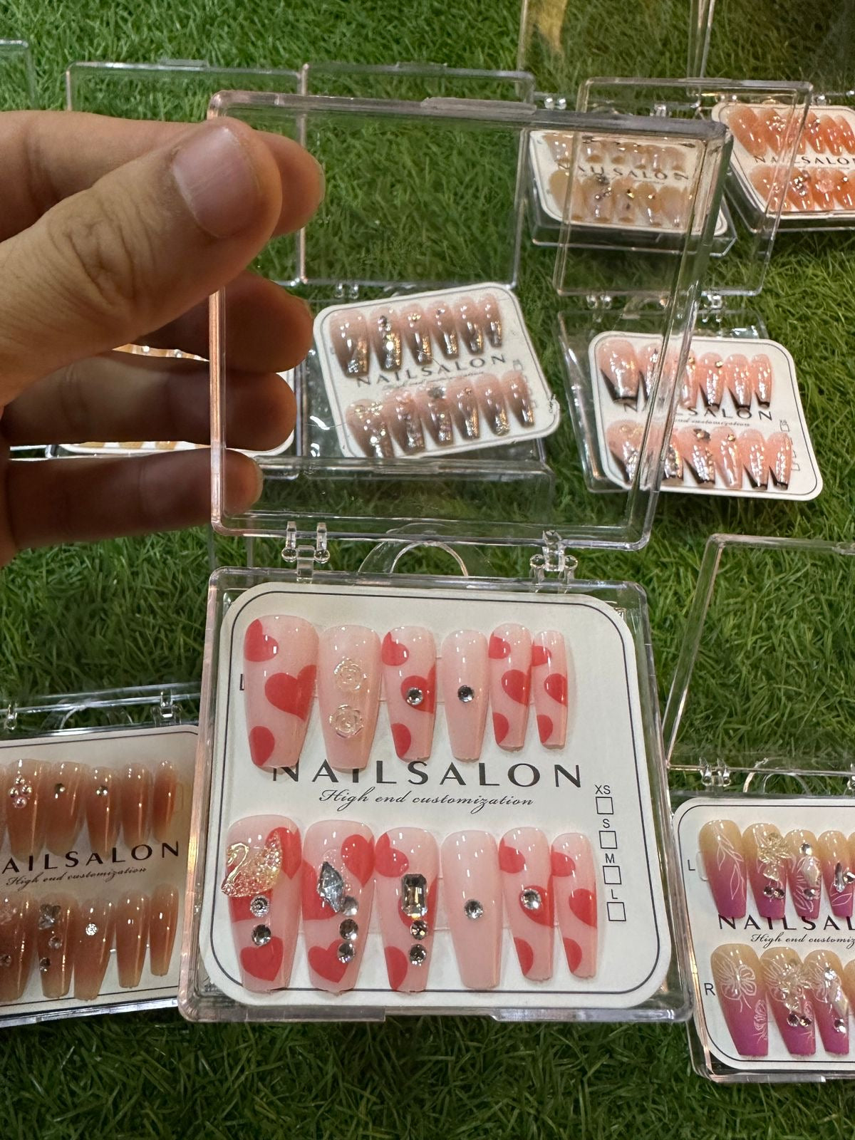 Nail saloon