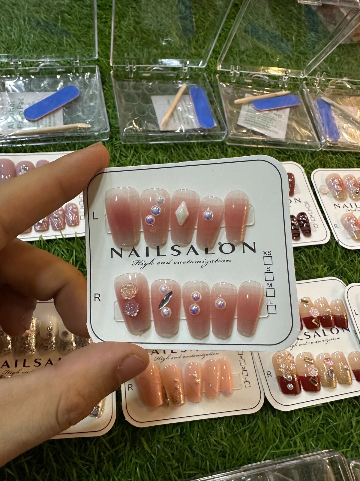 Nail saloon