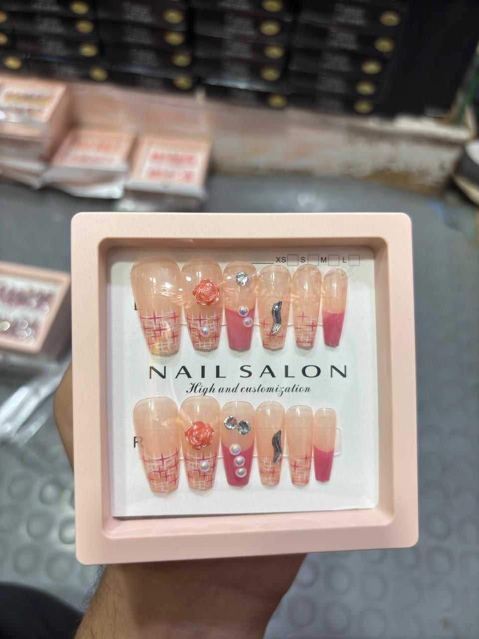 Nail saloon