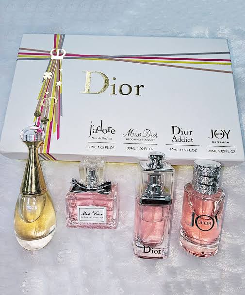 Dior perfume gift set (pack of 4)