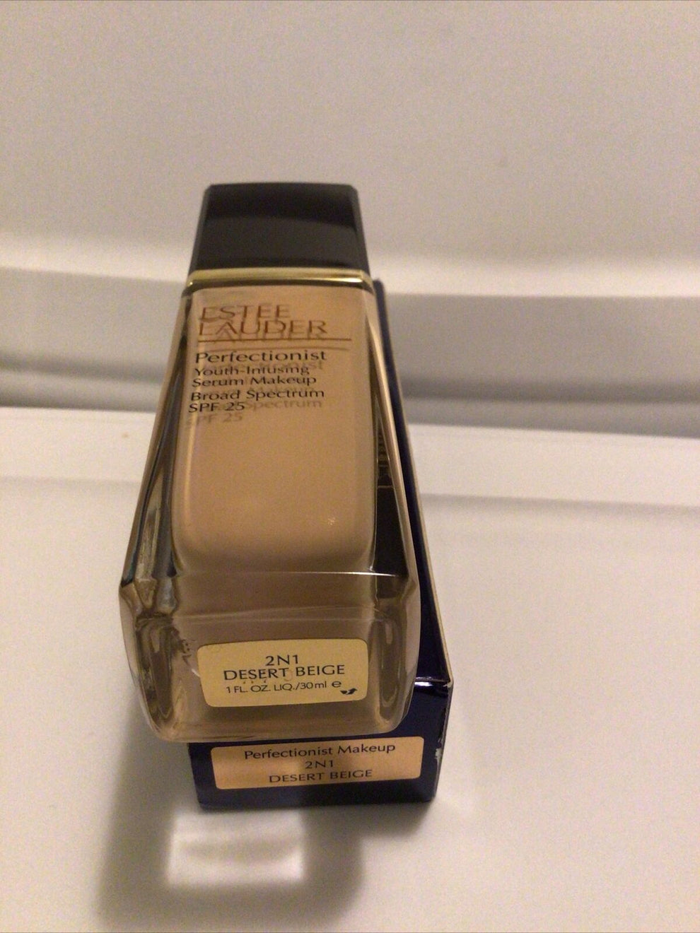 Estee Lauder Futurist Aqua Brilliance Makeup